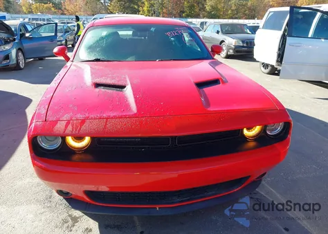 2016 Dodge Challenger Sxt z USA, uszkodzony, nr VIN 2C3CDZAG0GH349512